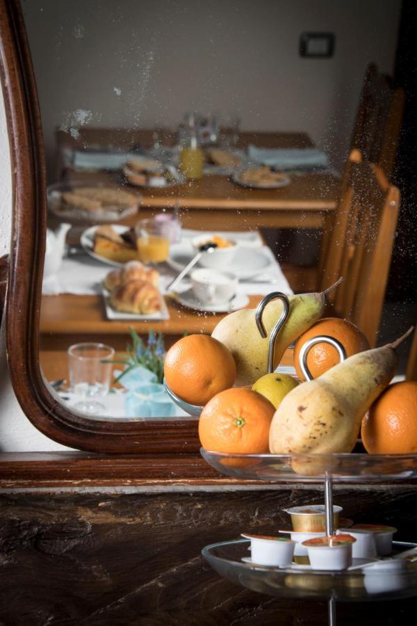Locanda Del Borgo Prunetto Exteriör bild